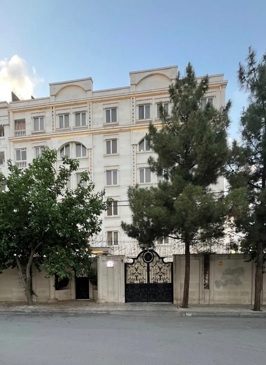 ۱۰۰ متری فول امکانات سند تک برگ مجیدیه