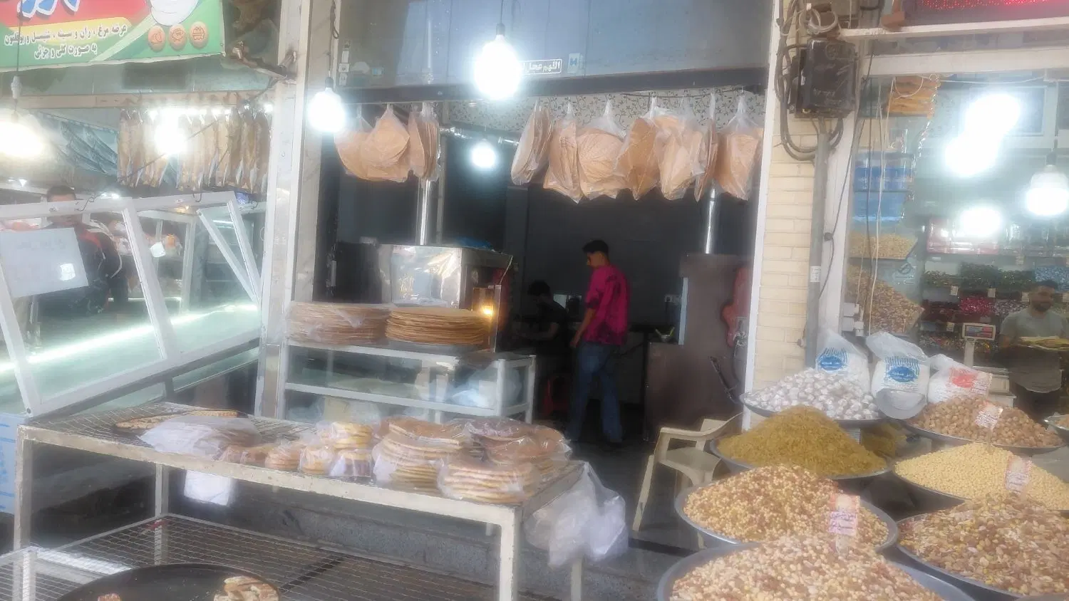 واگذاری یک باب مغازه خشکه پزی و کلوچه در  قزوین