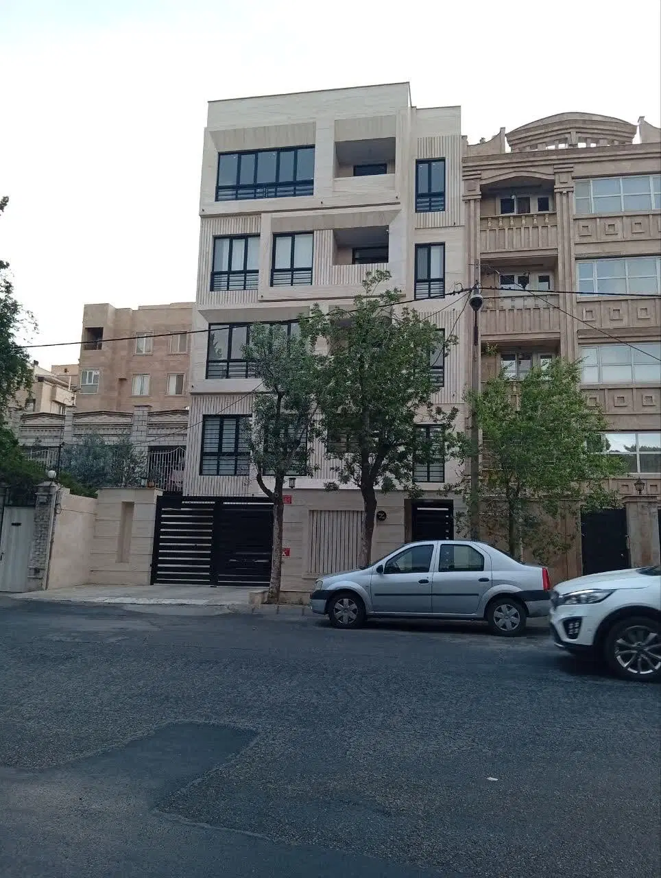 60 متری تک واحدی