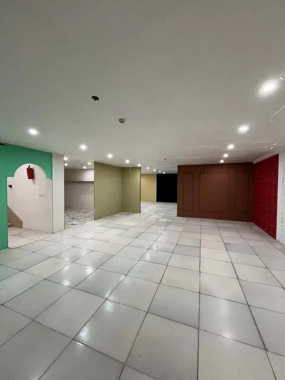 مغازه نبش سعدی