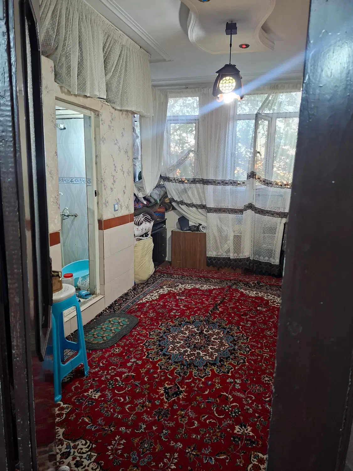 واحد در قلعه میر
