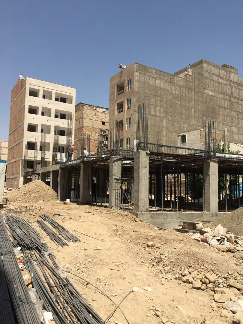 پیش فروش۱۳۵مترسازنده برندمنطقه۵۰٪نقدمابابقی اقساطی