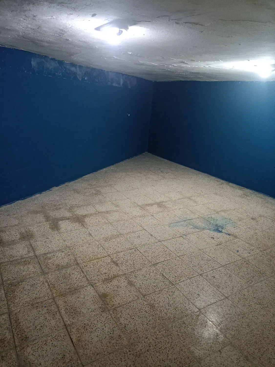فروش زیرزمین