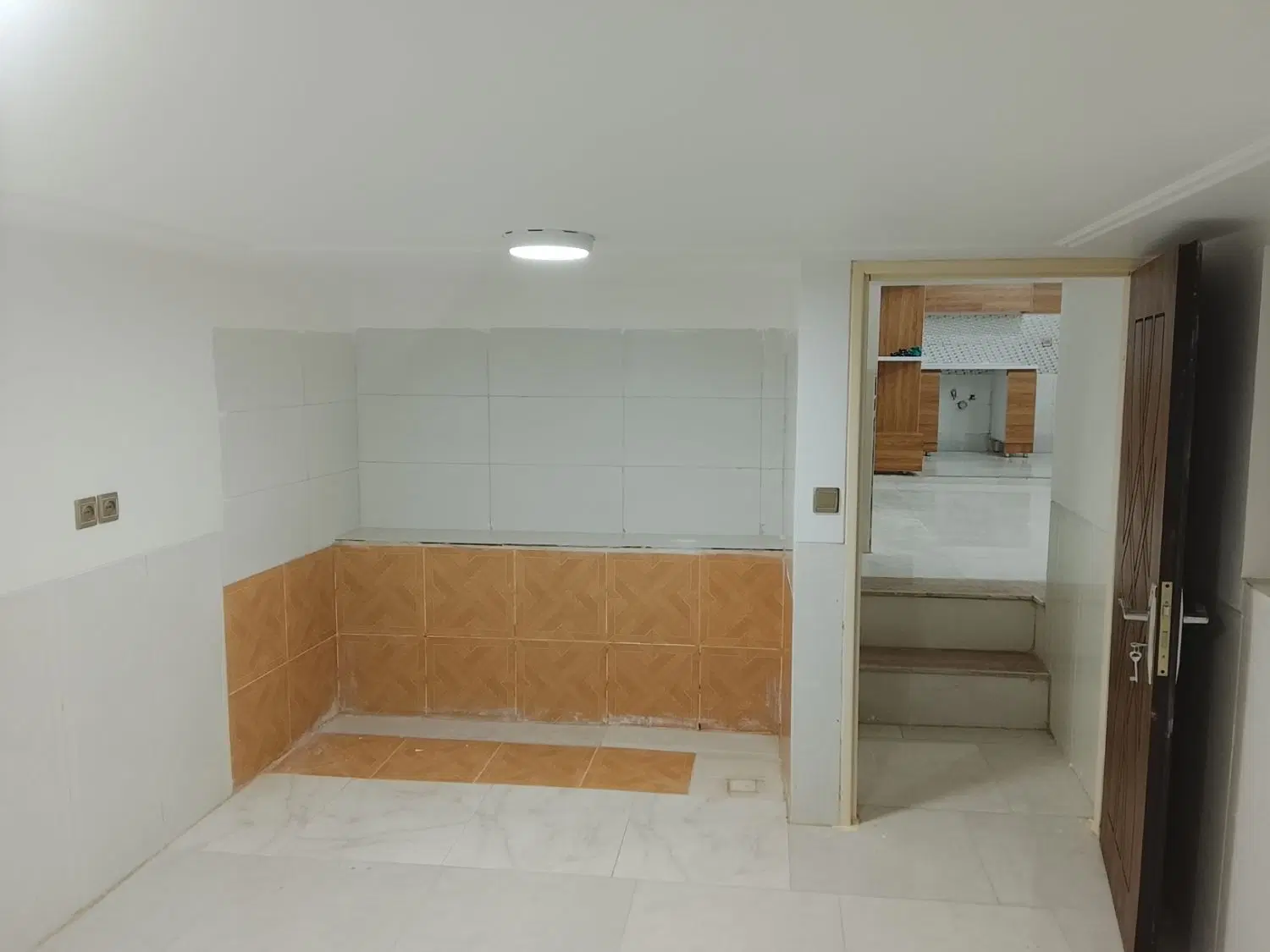 نیم طبقه اجاره کلید نخورده بلوار دشتی خیابان لادن