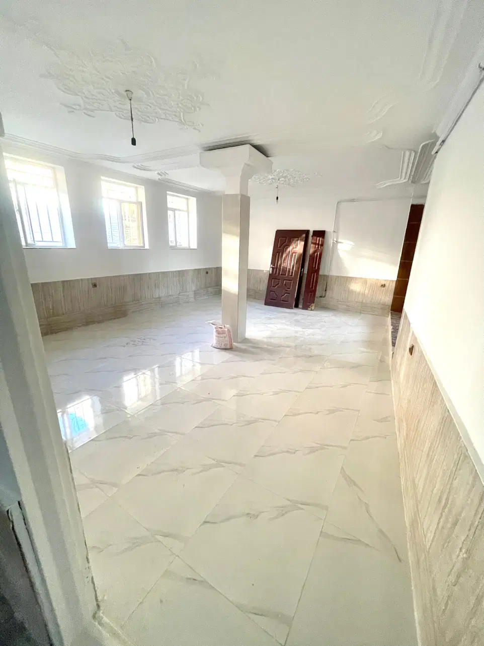 حیاط مسکونی بادکی