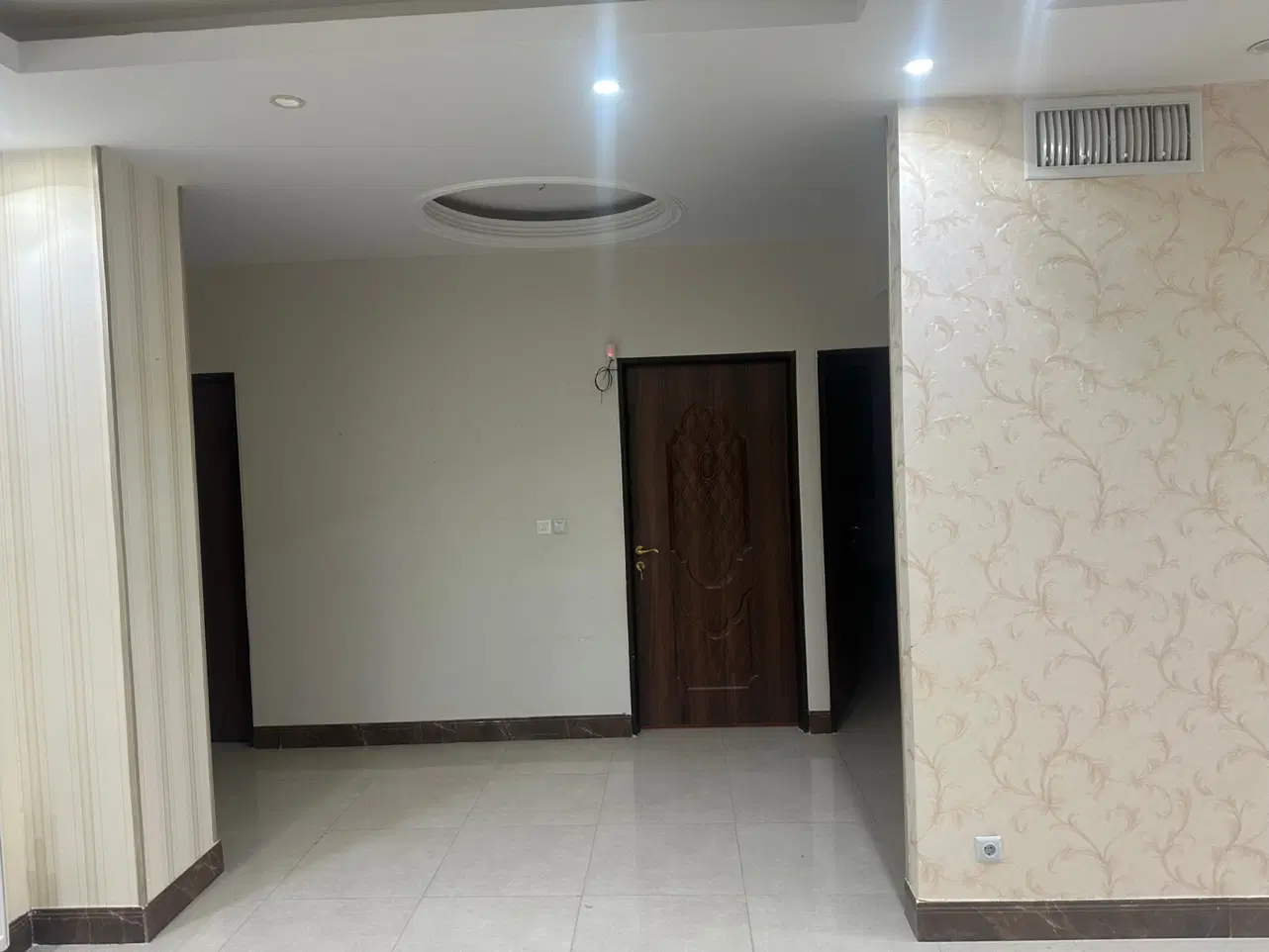 اجاره اپارتمان ۱۸۰ متری مرکزی