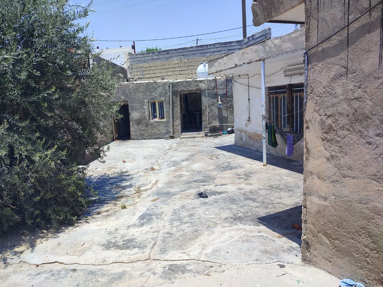 خونه ویلایی مرکز شهر محله رادک بزرگمهر ۱۳