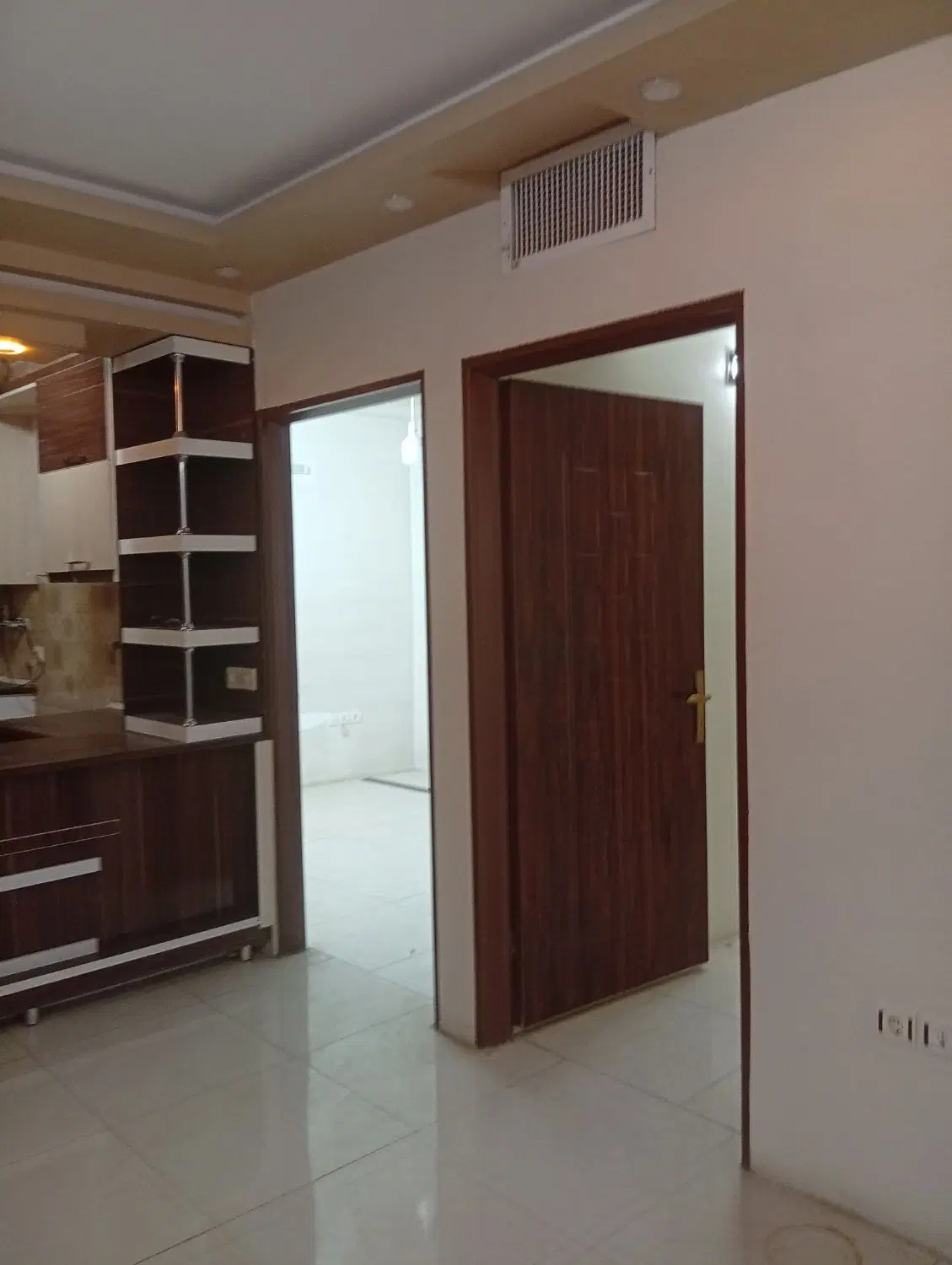 دفتر کار تجاری