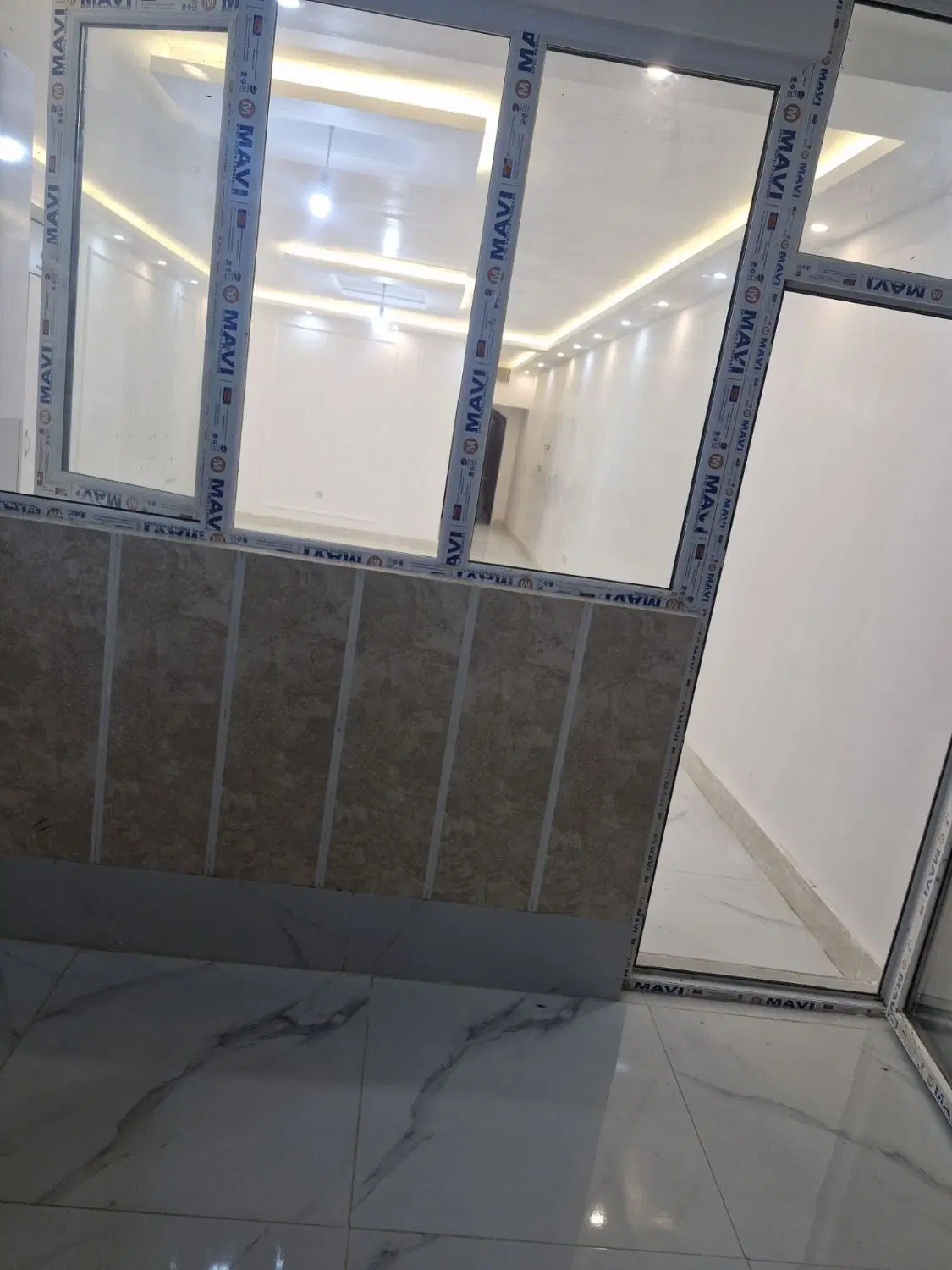 آپارتمان ۱۲۵متری بازسازی شده شیک طبقه اول روی همکف
