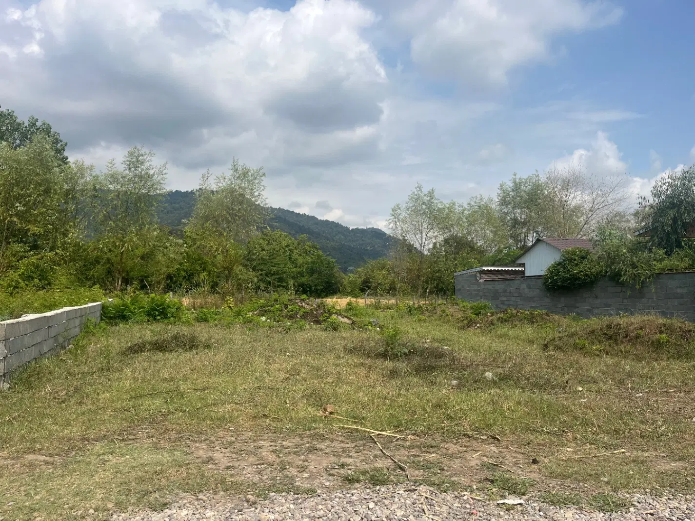 زمین روستای ۴۰۴ متری