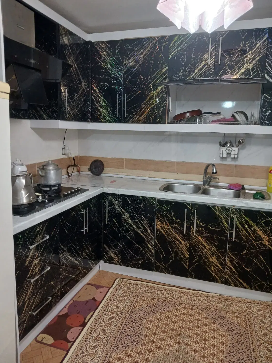 اجاره سوییت بغل هتل سارای با پارکینک