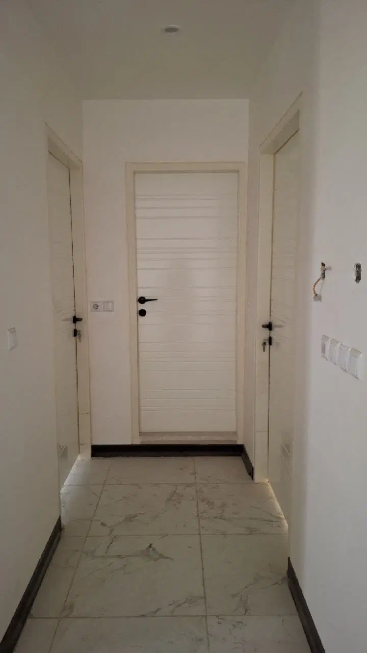 واحد ۱۲۱ متری برج نیایش ۳