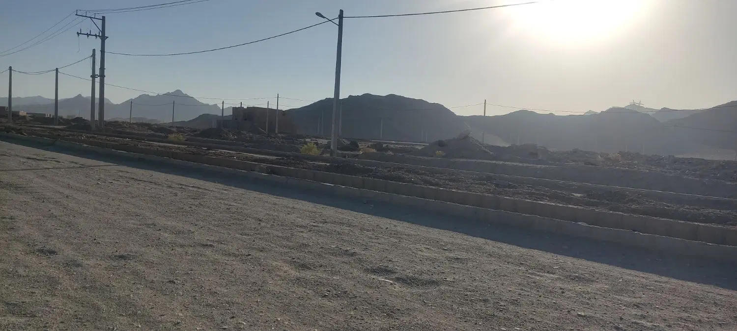 یک قطعه زمین 200متردرسیادک
