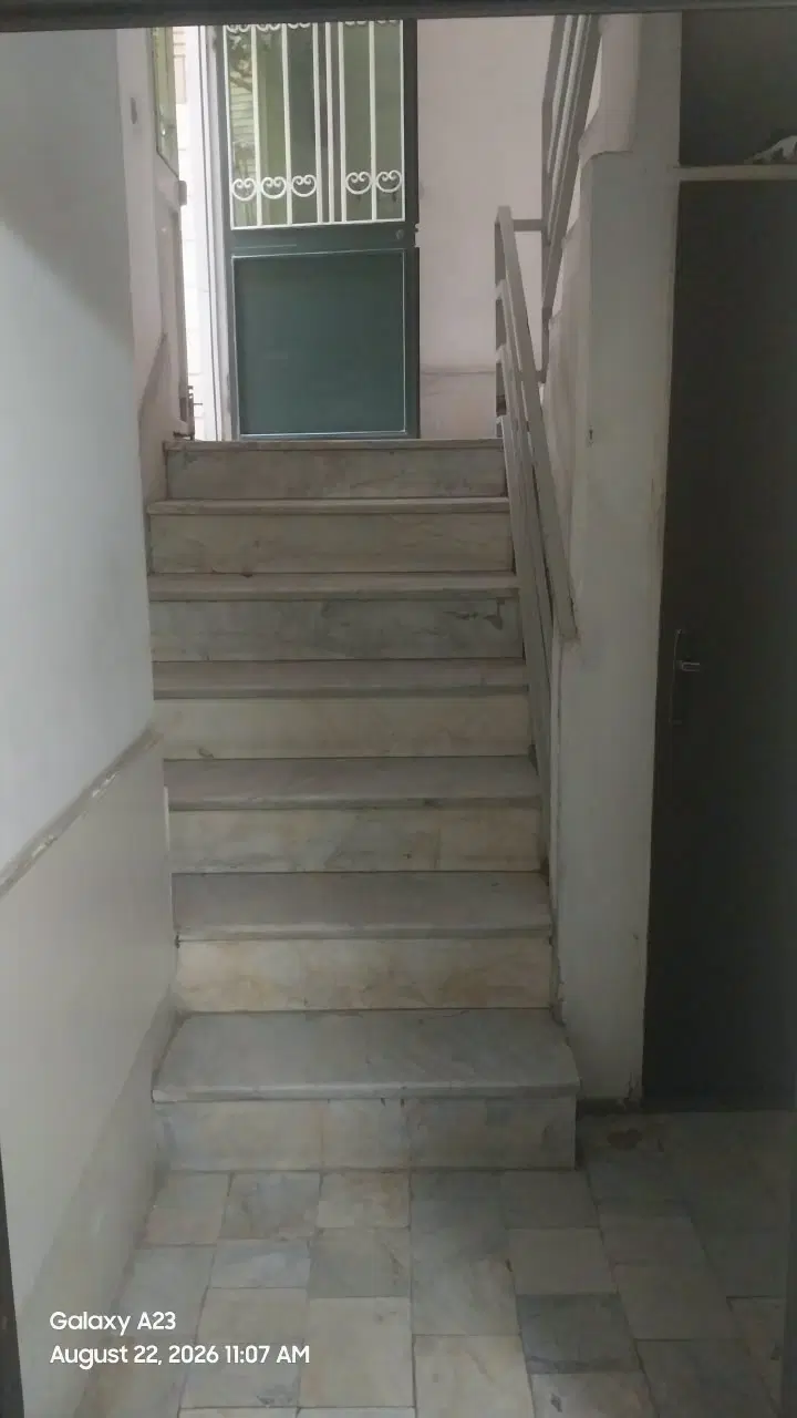 واحد 50 متری غرق نور