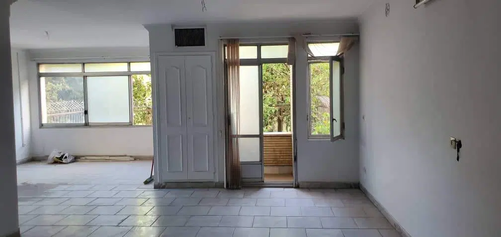 فروش دفتر کار کوچولوی خوش منظره