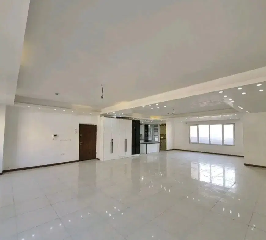 فروش ۲۰۰ متری به قیمت نوساز در نامجو