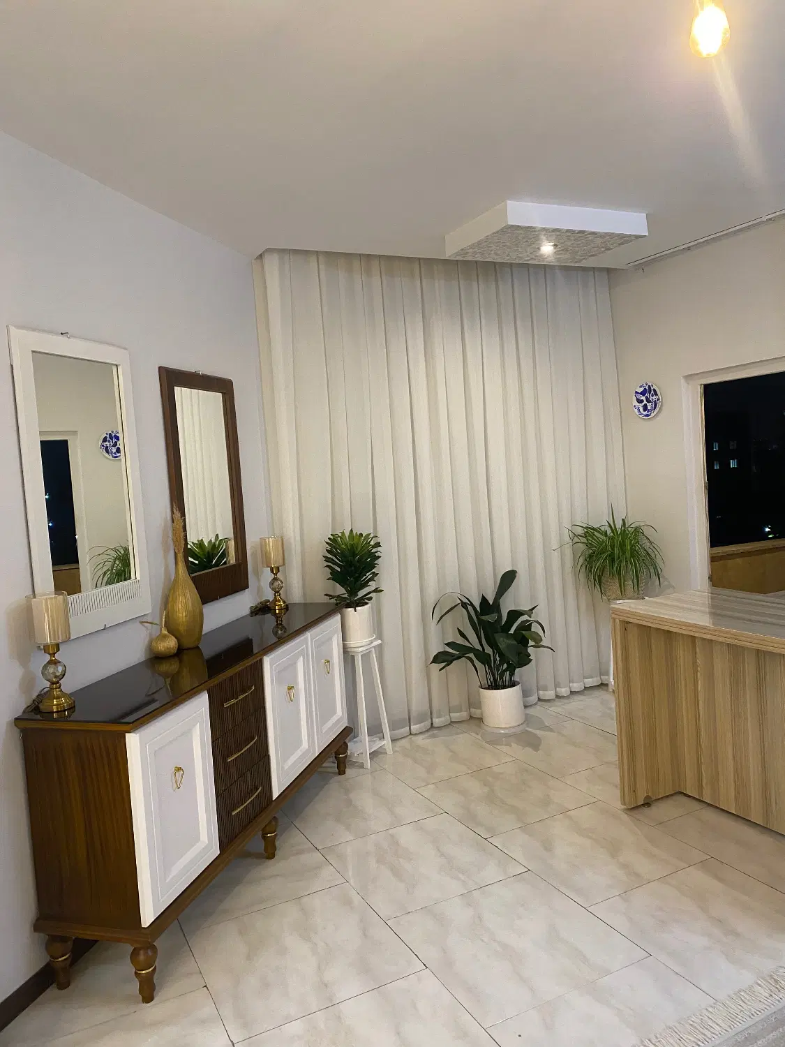 ۱۰۰ متر_ بلوار شهرداری _قیمت کاسبی _ رو به نما