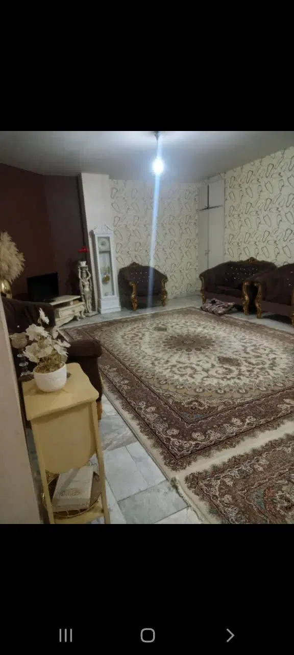 فروش یک واحد آپارتمانی طبقه دوم مجتمع لاله فکه