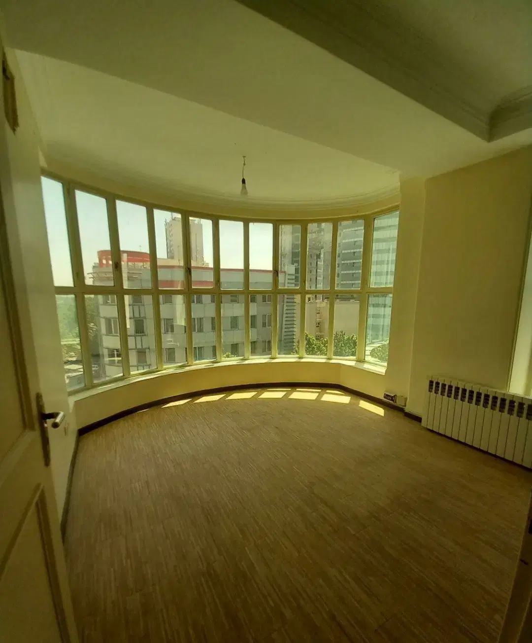 آپارتمان اداری تاپ لوکیشن
