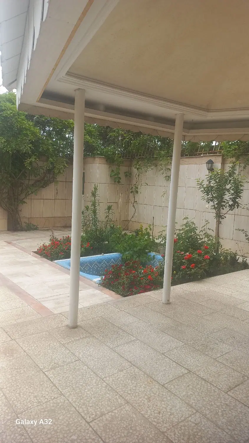 ویلایی دربست ۲۰۵ متر دو کله