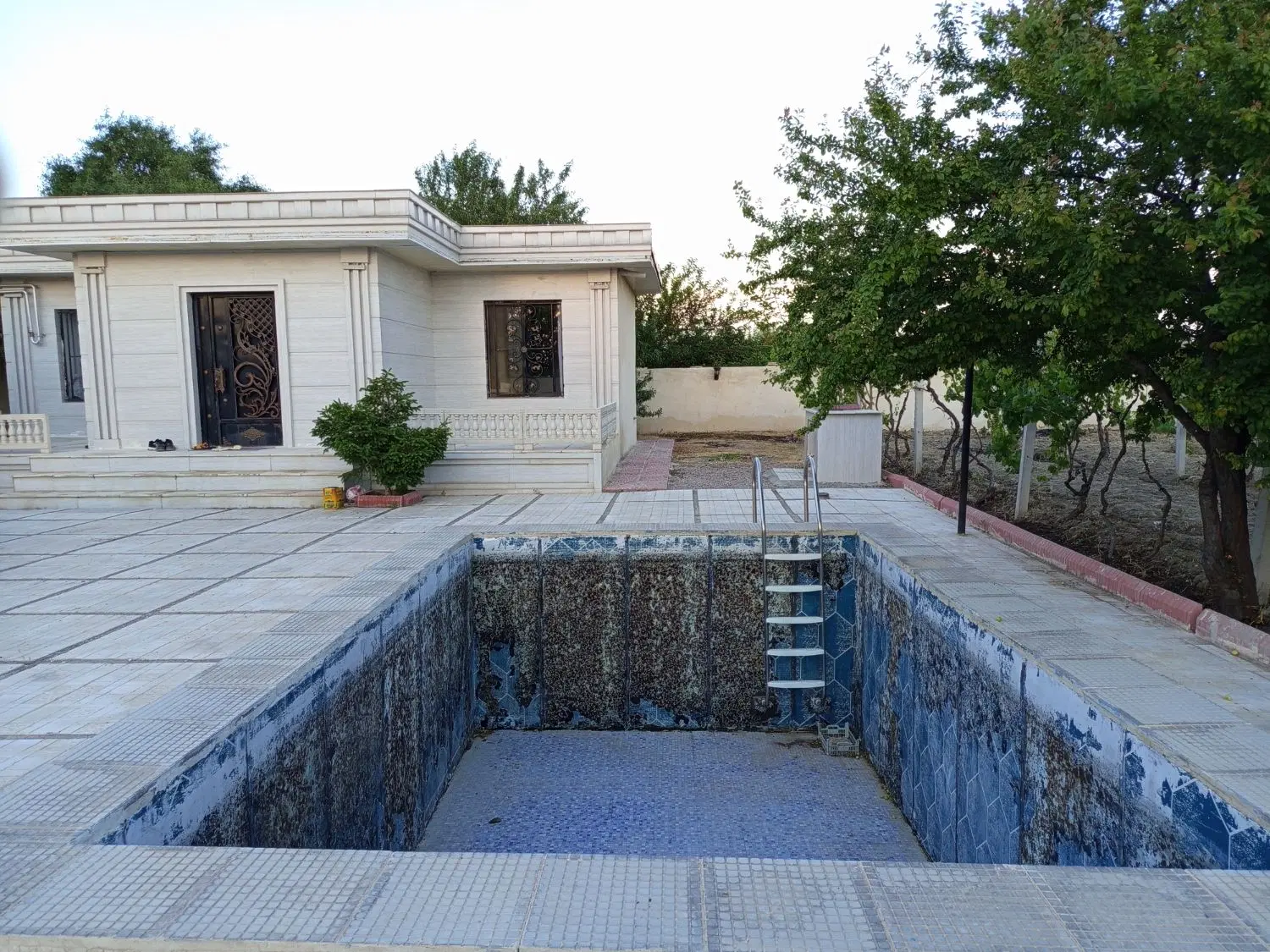 فروش باغ ویلا(باگاز روشن)