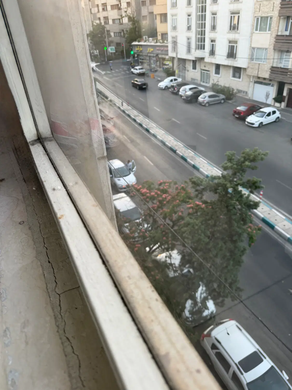اپارتمان ۶۸ متری خیابان ایران