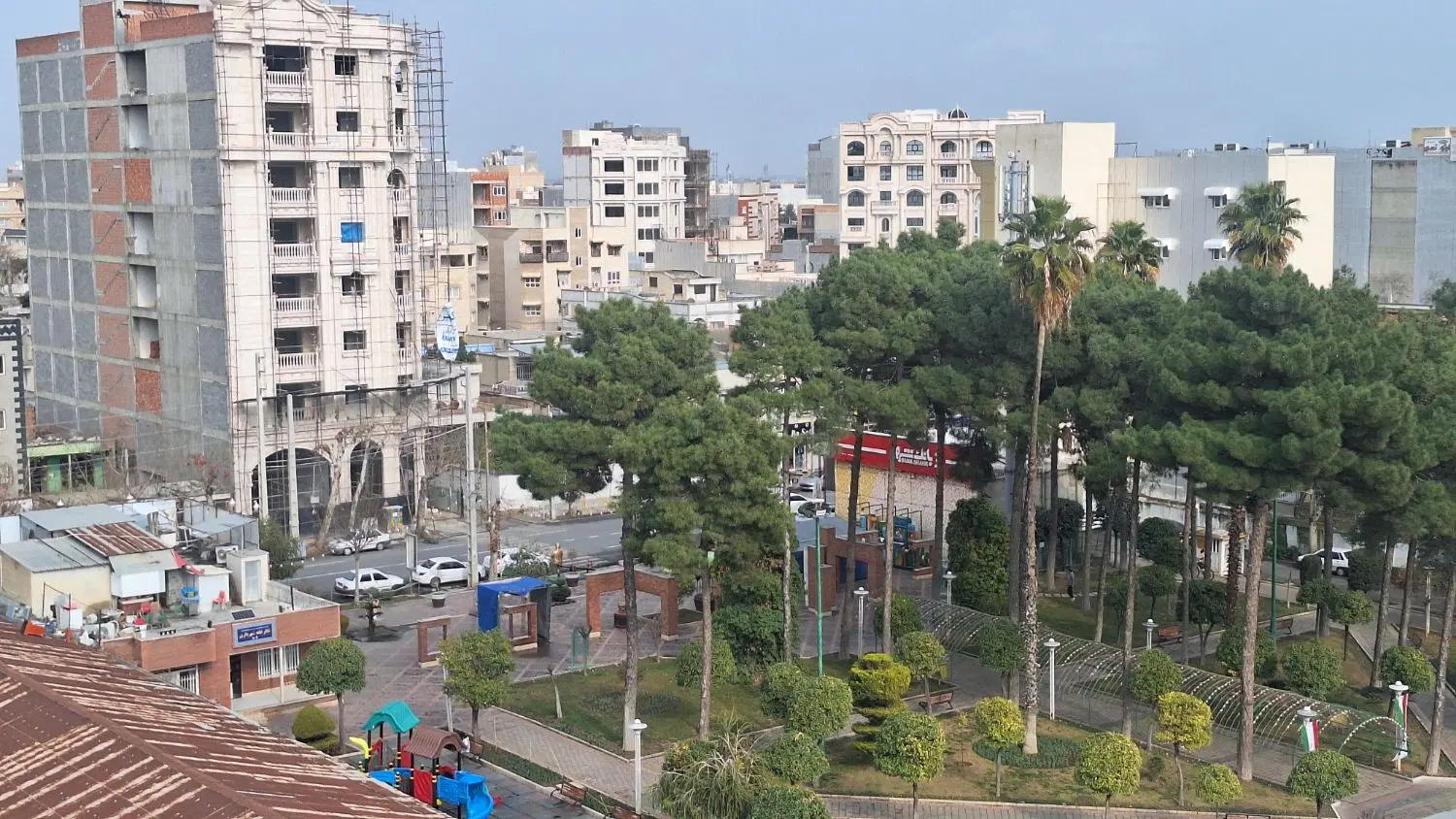 آپارتمان نوساز محدوده طالقانی شرقی