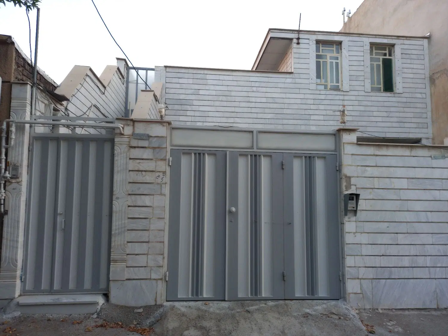طبقه بالا کاملا مستقل