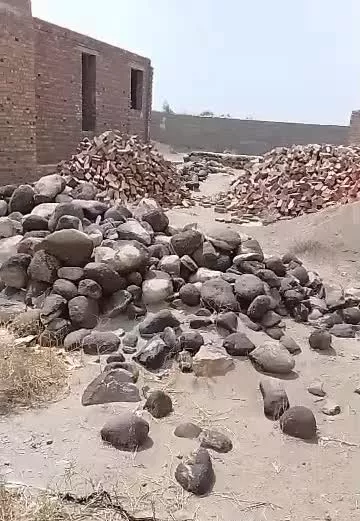 زمین فروشی