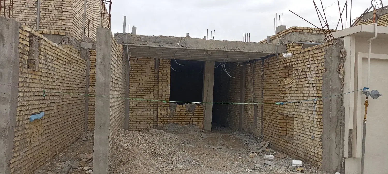 ساختمان نیمه کاره