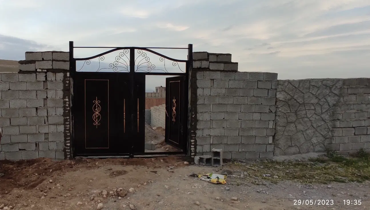 زمین حصار مسکونی شادباد