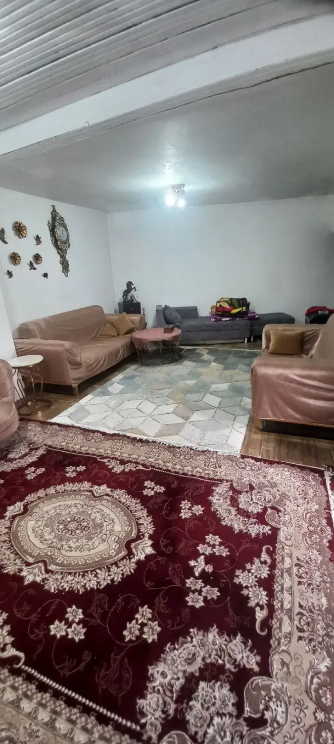 ویلایی ۱۳۰متری یک خواب خ شهدا کوچه برادران مولایی