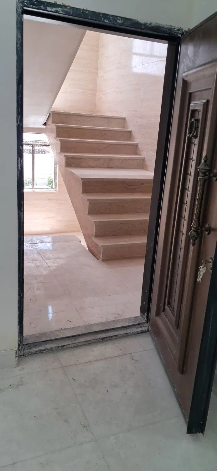 یکی چهارواحده طبقه بالا رهن کامل ۴۵۰ میلیون تومان