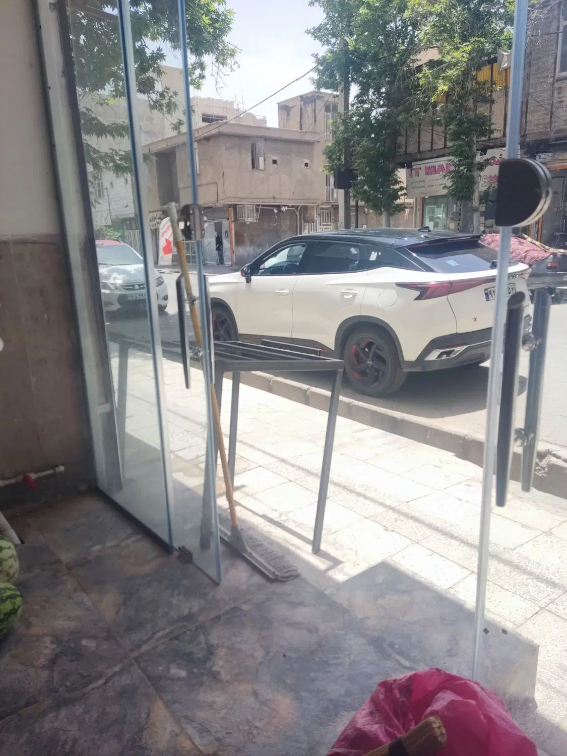 ساختمان تمام تجاری اداری جلو خ20متری دهخدا 120متر