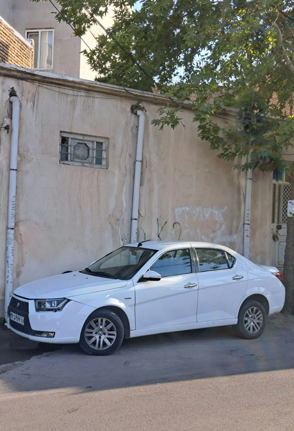 یک باب منزل مسکونی دربست  خیابان مدنی ۲