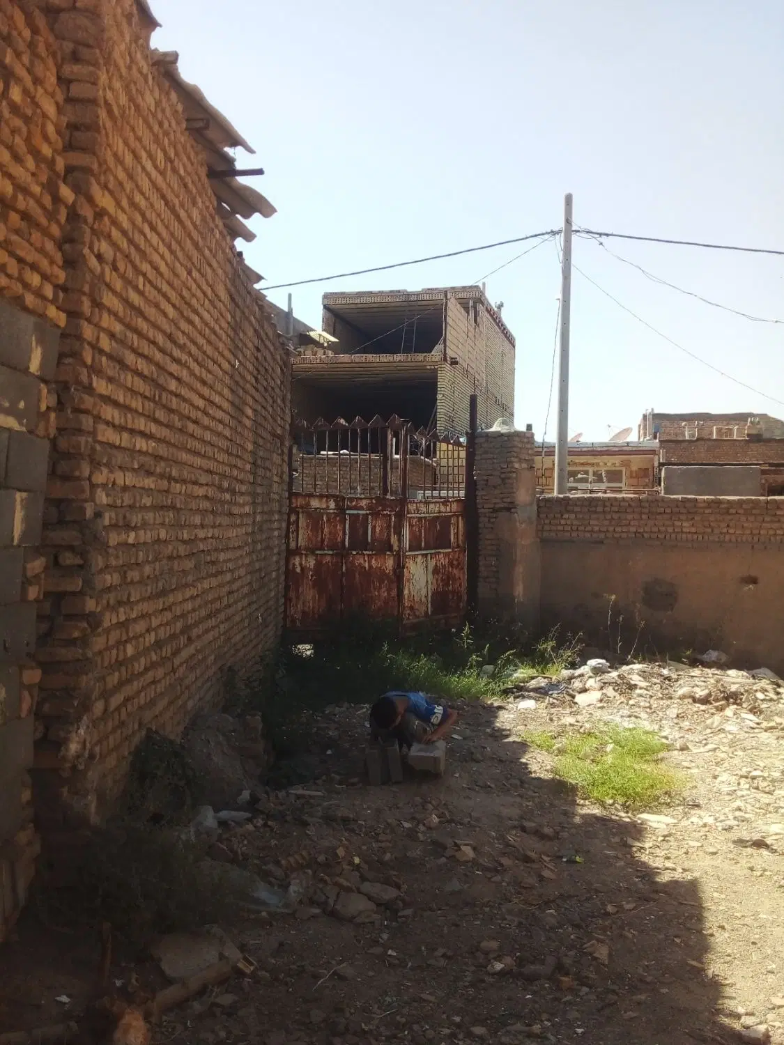 زمین ۸۰ متر