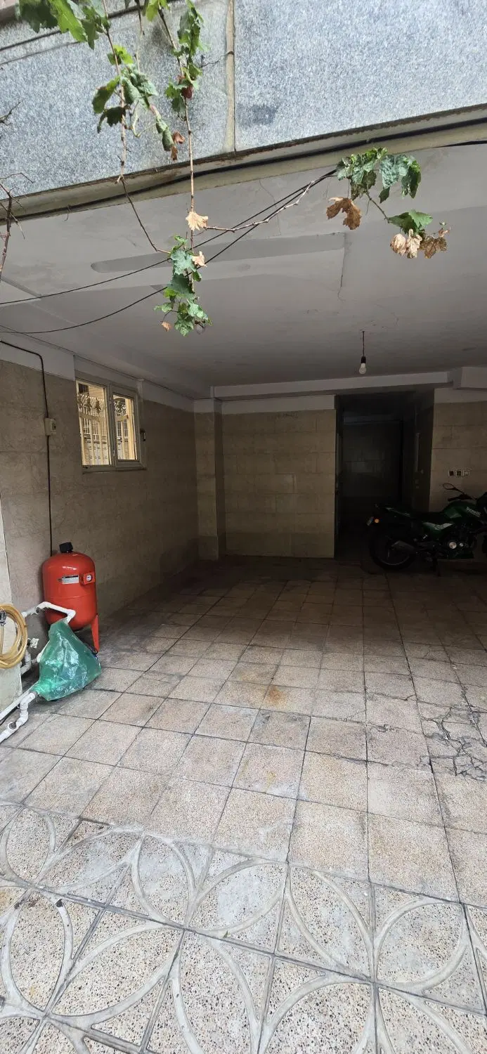 پارکینگ خودرو