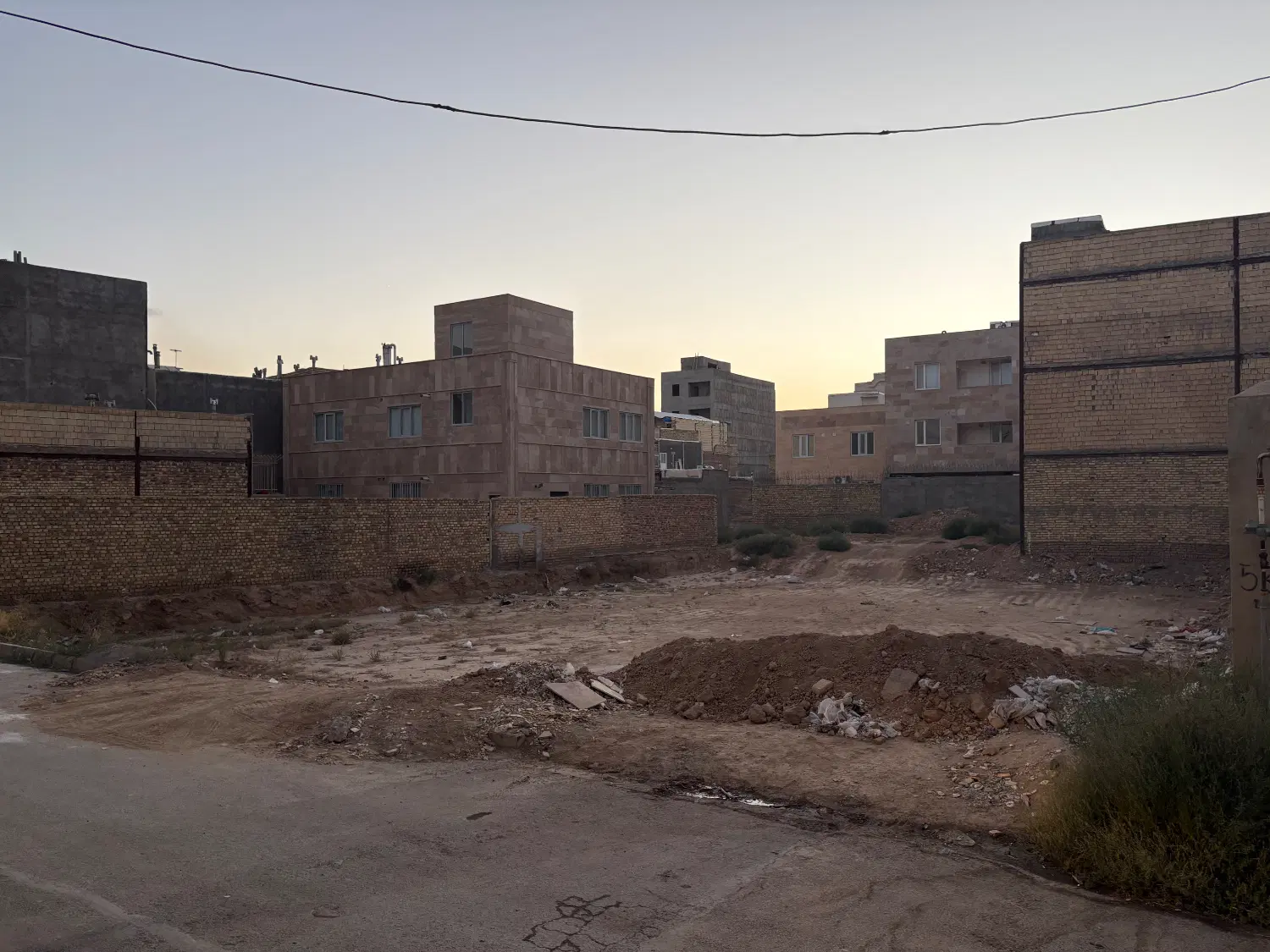 زمین مسکونی احتشامیه