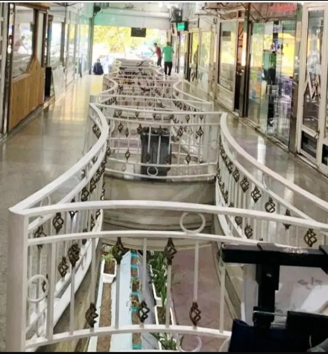 مغازه ۱۰متری درسازمان آب شمالی ابتدای صادقیه