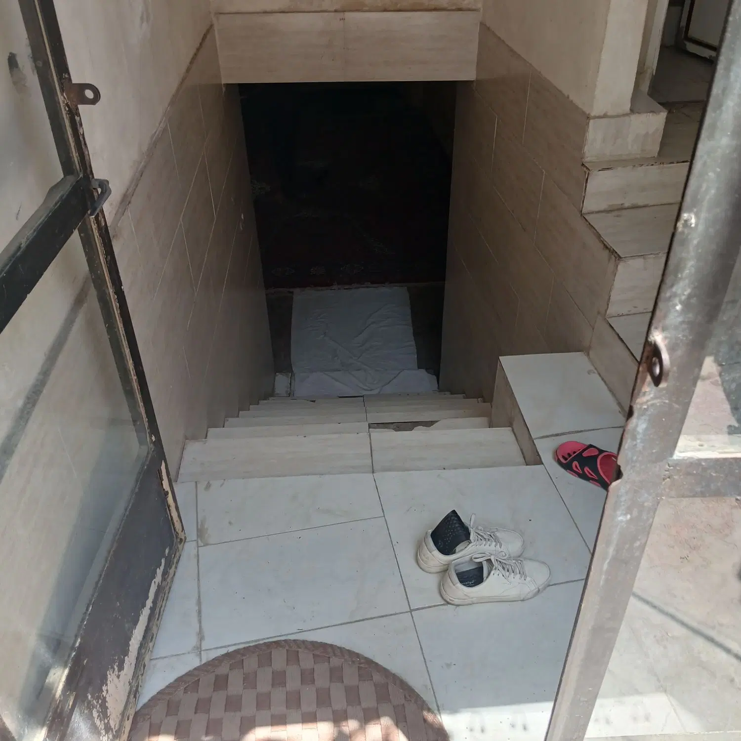 سوییت اجاره سالانه رهن کامل