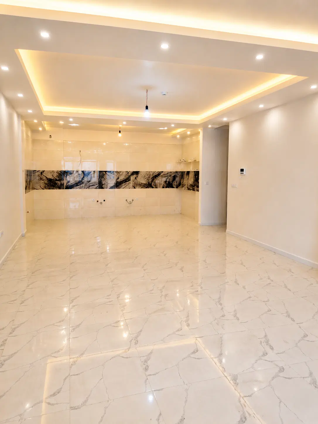 آپارتمان ۱۳۰ متری اندیشه۳