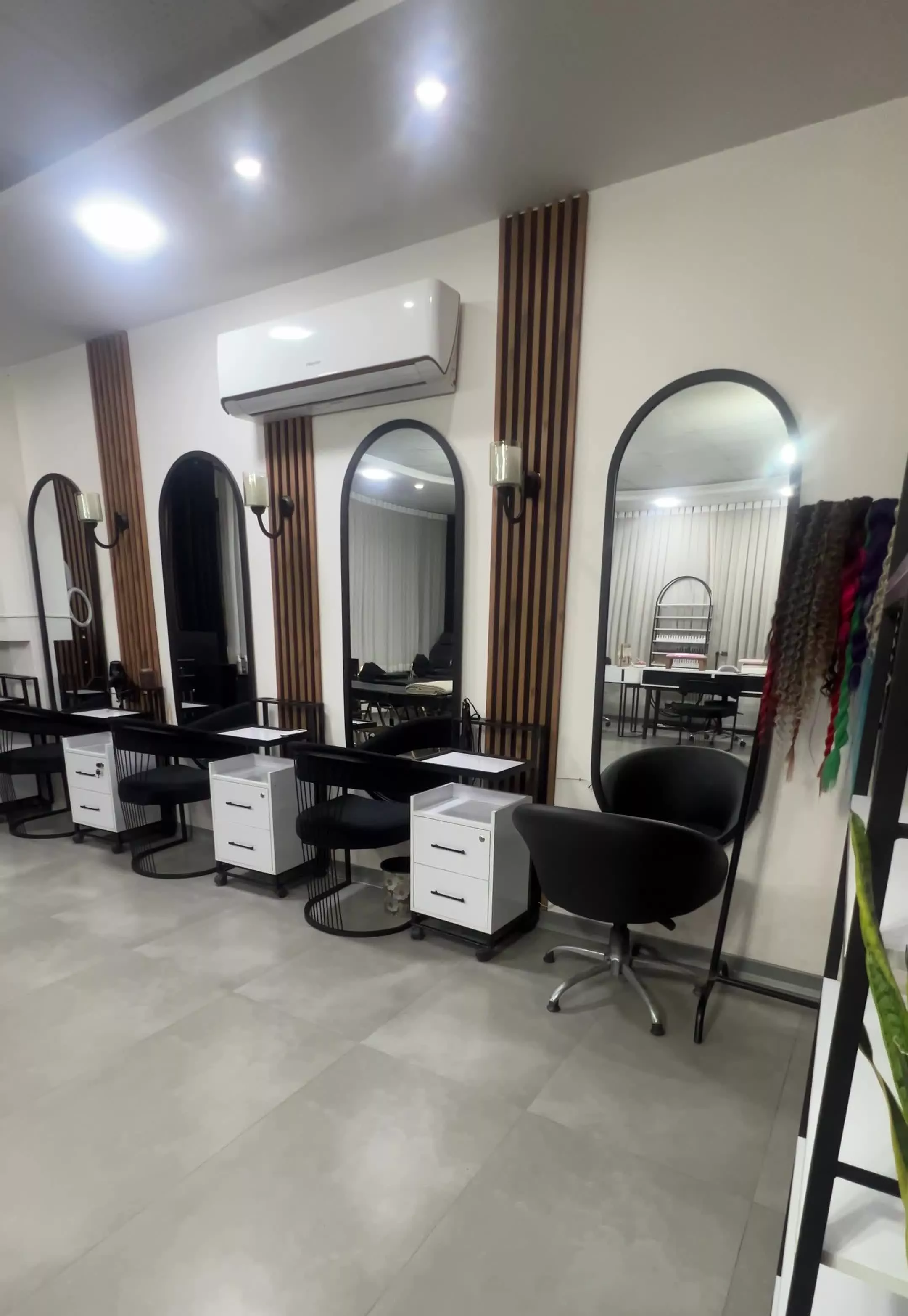 واگذاری سالن زیبایی شیک و فعال