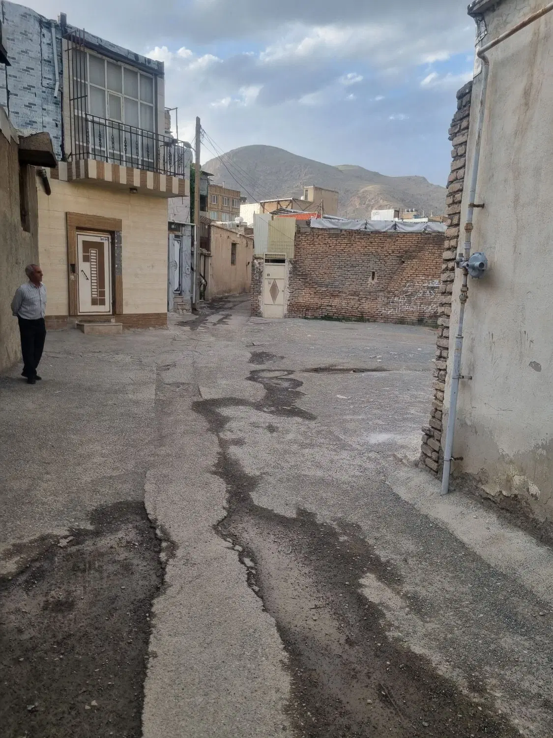 زمین مسکونی اخر مسکن 81متر