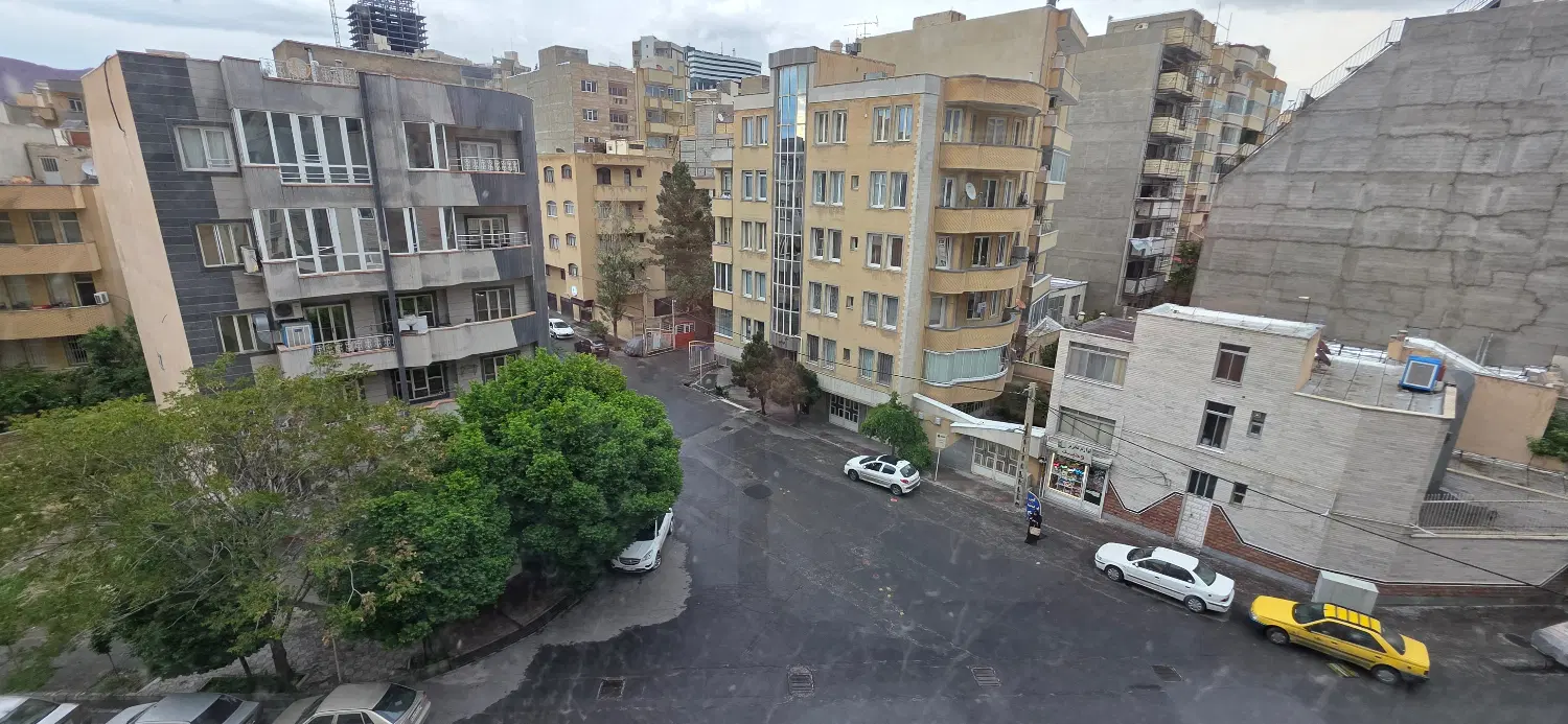آپارتمان سه نبش بعثت