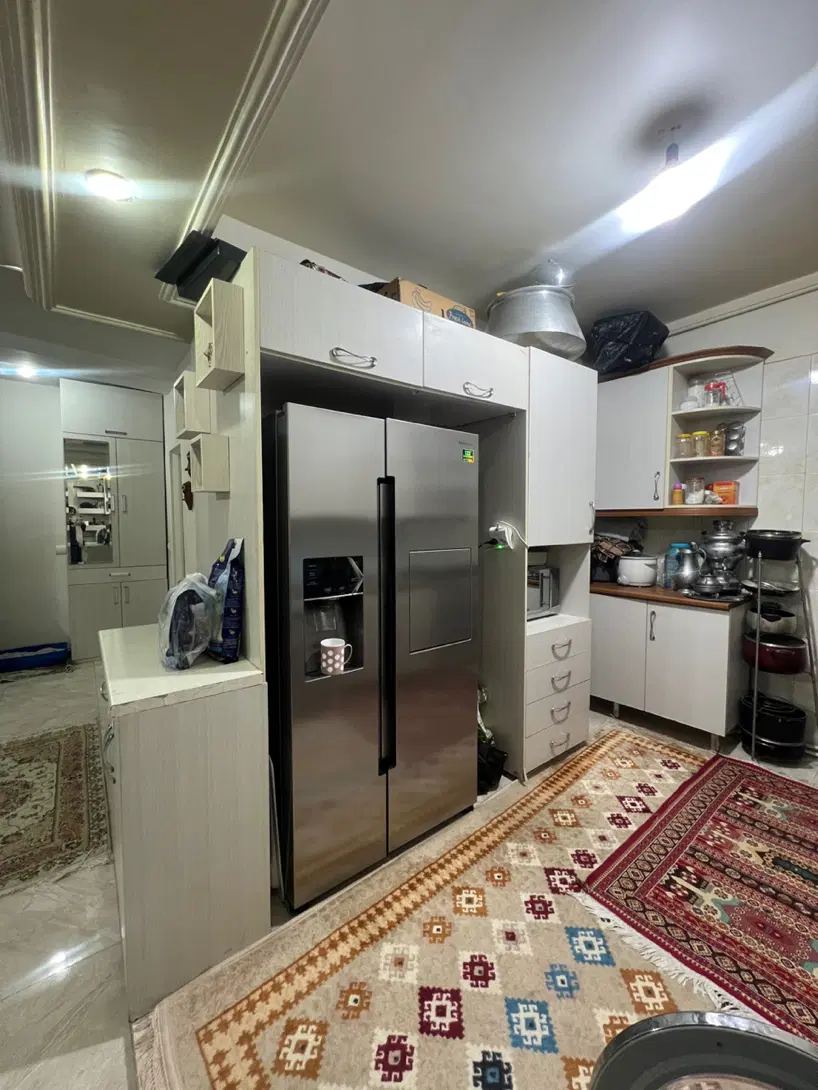 ۹۰ متر طبقه ۱ روبه خیابان_ پارکینگدار _ ۶ واحد