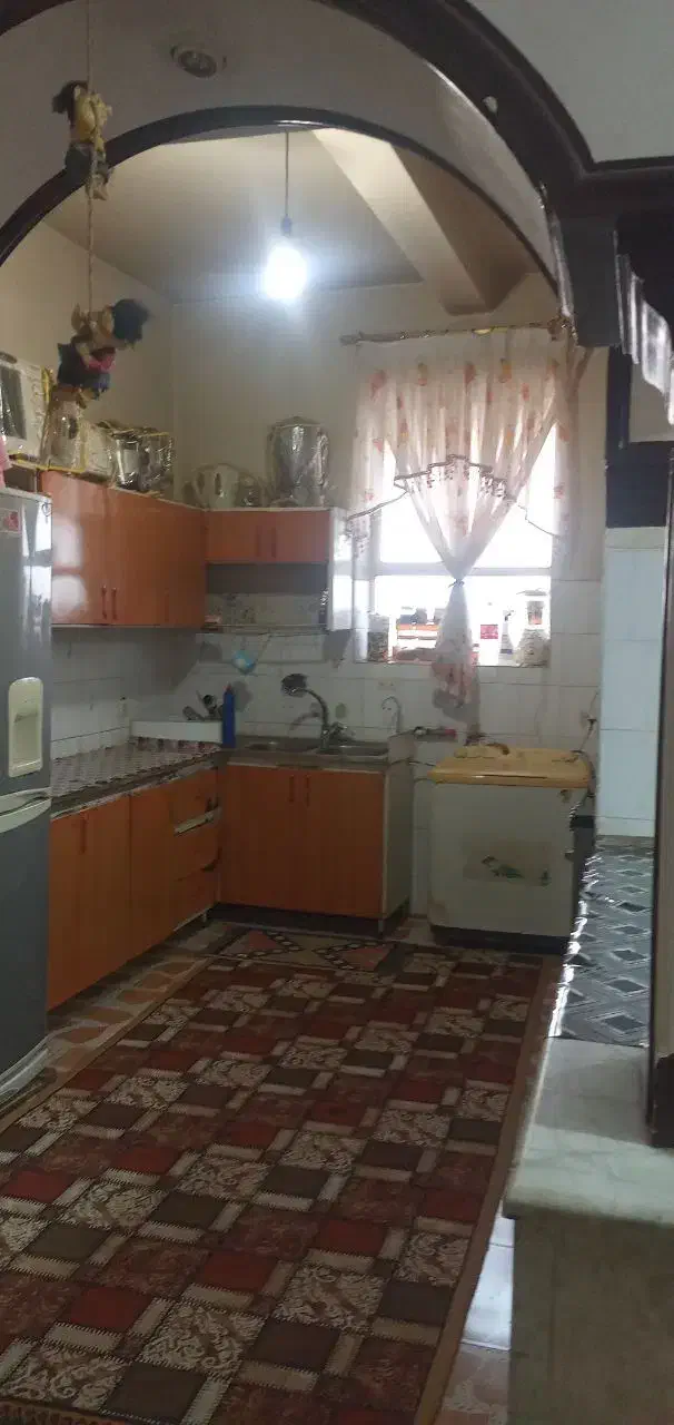 فروش انقلاب همکف حیاط مستقل