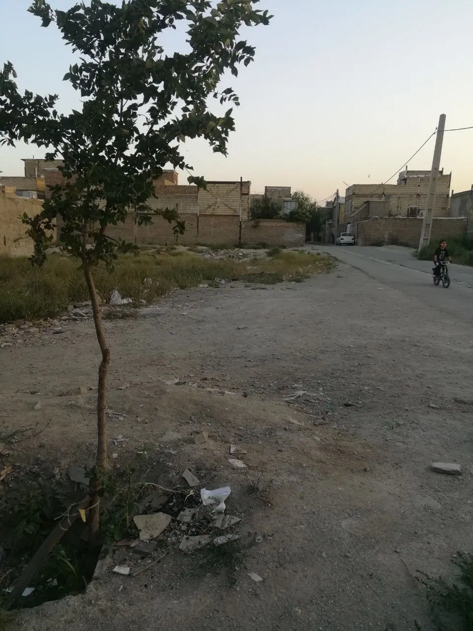 زمین دوبر خیابان ششم غربی