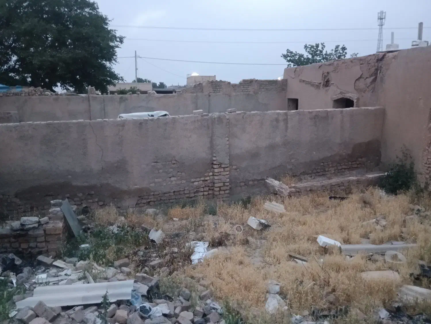زمین در رحمت آباد