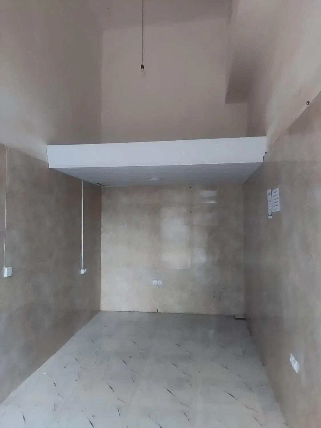 مغازه ۲۰ متری جنب مدرسه