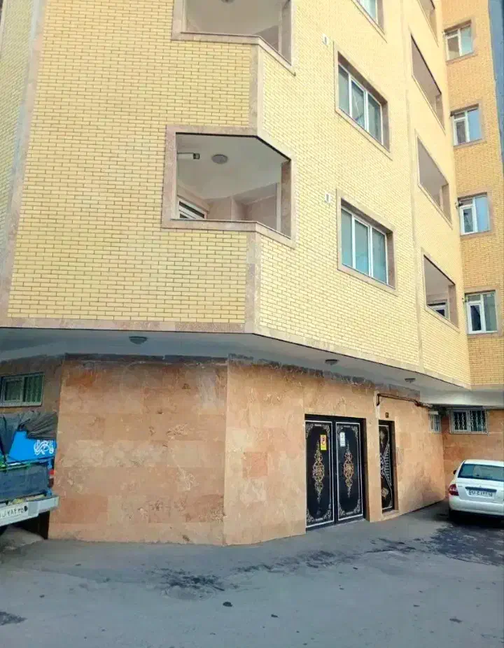 فروش آپارتمان ۸۵ متری دو خوابه دو نبش خیابان مفتح